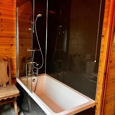 'little Grebe' - Secluded Rustic - Fishermans Delight. Chalet