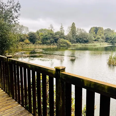 'little Grebe' - Secluded Rustic - Fishermans Delight. * York