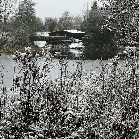 'little Grebe' - Secluded Rustic - Fishermans Delight. York