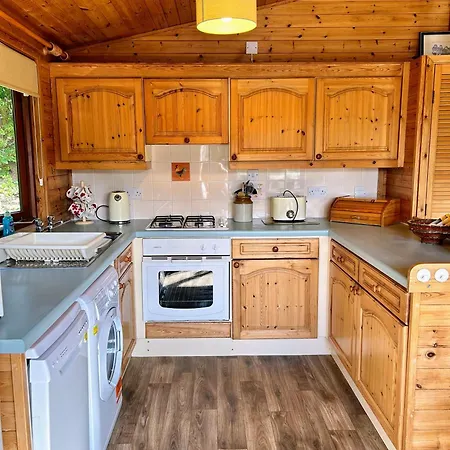 'little Grebe' - Secluded Rustic - Fishermans Delight. Chalet *