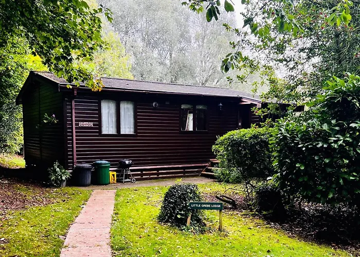 Chalet 'little Grebe' - Secluded Rustic - Fishermans Delight.