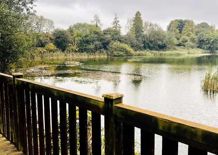 'little Grebe' - Secluded Rustic - Fishermans Delight. * York