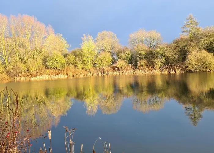 'little Grebe' - Secluded Rustic - Fishermans Delight. Chalet