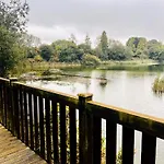 'little Grebe' - Secluded Rustic - Fishermans Delight. * York